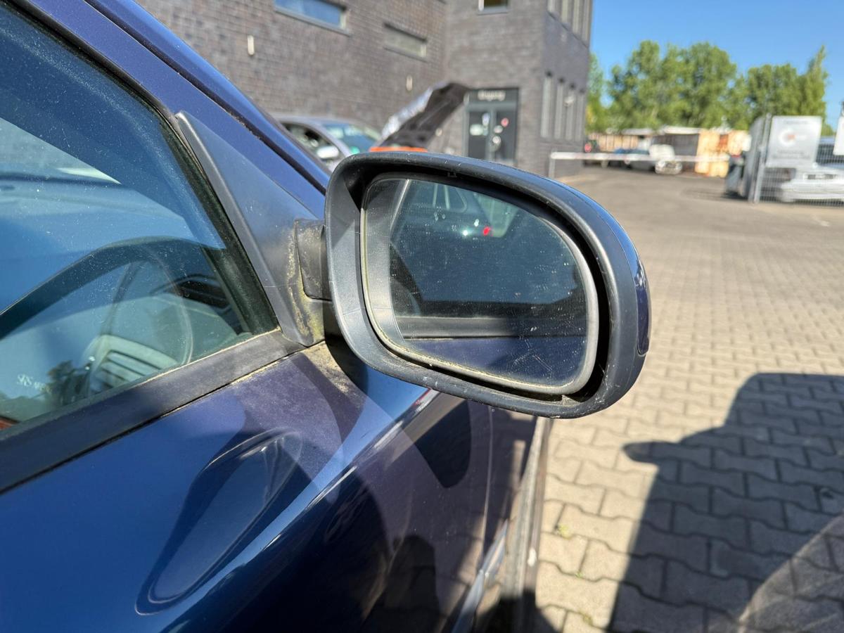 Volvo V70 II original Außenspiegel rechts Bright Blue Metallic elektrisch BJ02